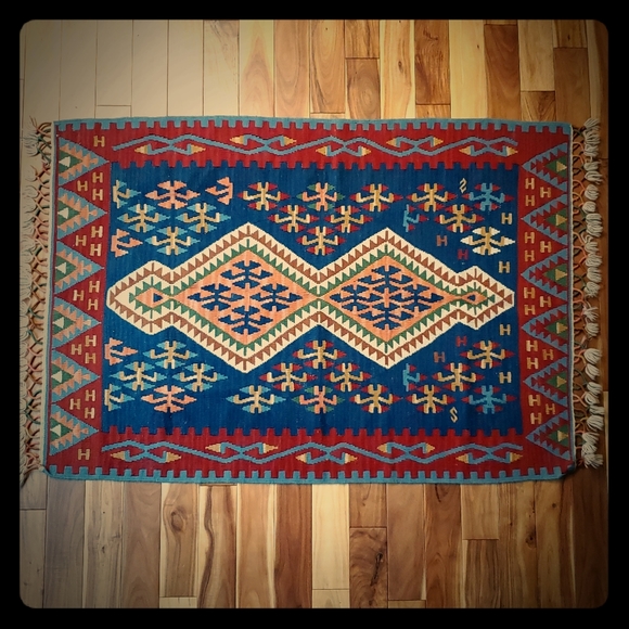 Turkish Prayer Rug - Picture 1 of 3